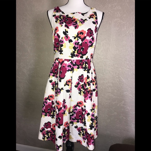 Cocktail Dress by Ann Taylor Loft size 2 - Picture 2 of 8